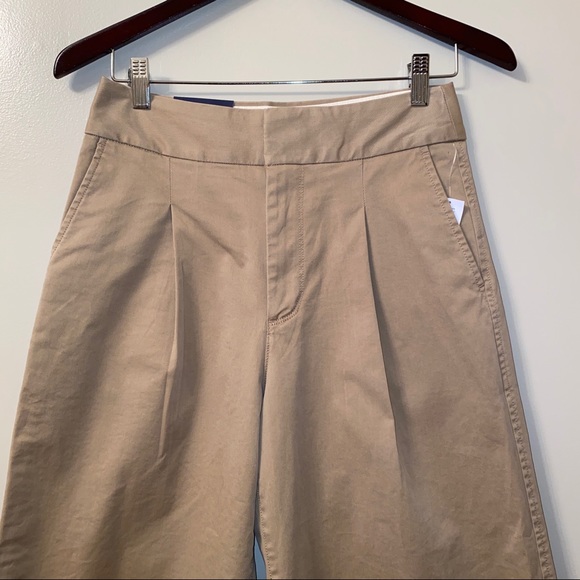 Gap - Picture 8 of 9